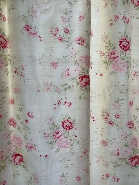 Rachel Ashwell, shabby chic luxury, silk cloth window panel wildflower 🌸